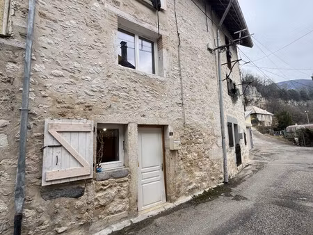 maison de village à artemare