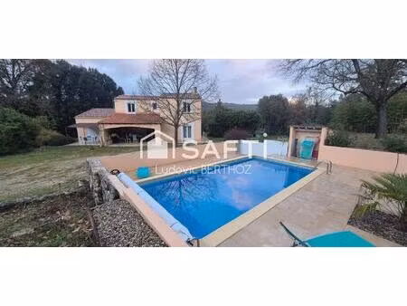 propriété provençale au cœur du var