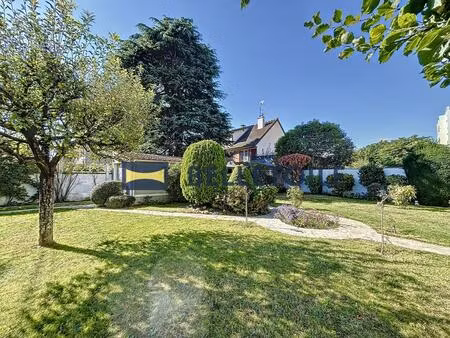 exclusivite terrain a batir quartier adamville