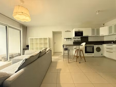 appartement bordeaux bassins à flots - 3 pièces 66.50 m2 avec balcon et parking