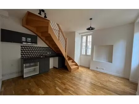 location appartement  33 m² t-1 à compiègne  655 €