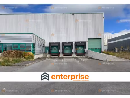 a louer - entrepot logistique - 4 900m2 - seclin - site avec possibles racks