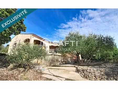 maison de 131 m2 + piscine sur terrain de 4 450 m2