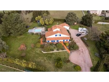 propriété de charme au cœur de la nature – moussoulens