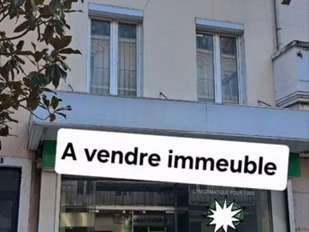 vends immeuble 160m2