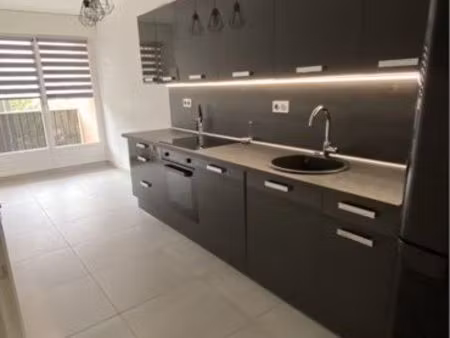 à saisir f4 standing neuf 80m2