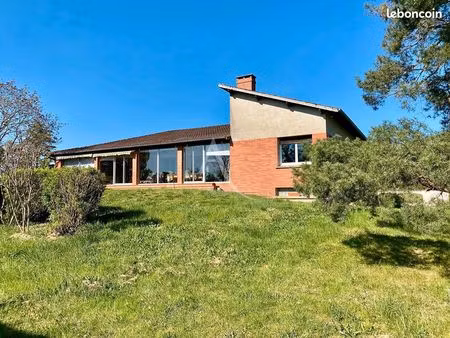 propriété 8 pièces 184 m²