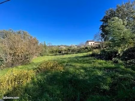 terrain 340 m² pegomas