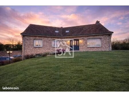 maison 7 pièces 237 m²