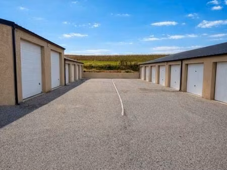 box de stockage ou garage de plain-pied neuf à palaja - garde-meubles sécurisé  accès 24/7
