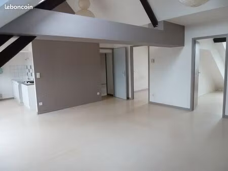 bel appartement 4 pièces centre ville lure