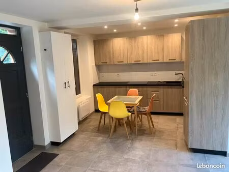 maison de ville à louer