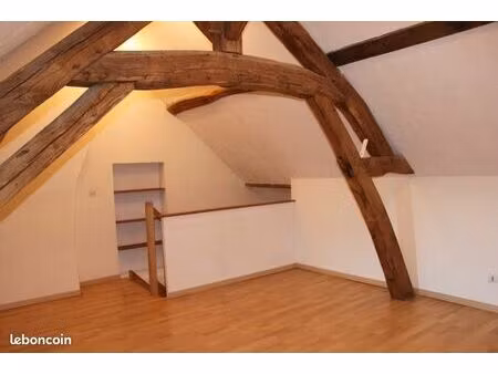 maison t3 proche orléans 80m² dont dépendance