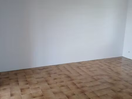 location t2 macouria