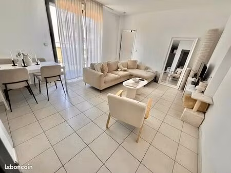 appartement 2 pièces t2 f2 45.5 m² à marseille