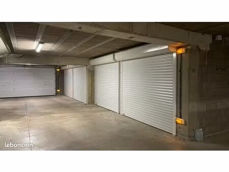 box fermé dans parking montigny les metz