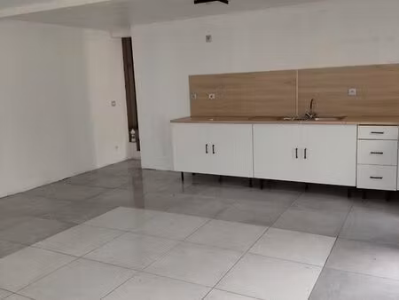 maison avec mibilhome rattache