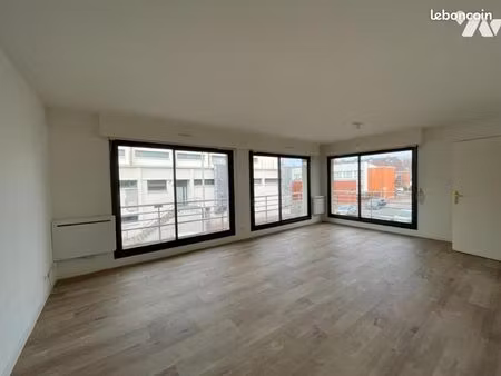 appartement 84 m² calais