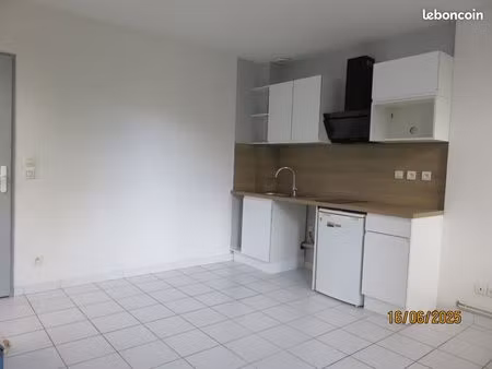 appartement 2pieces la tronche