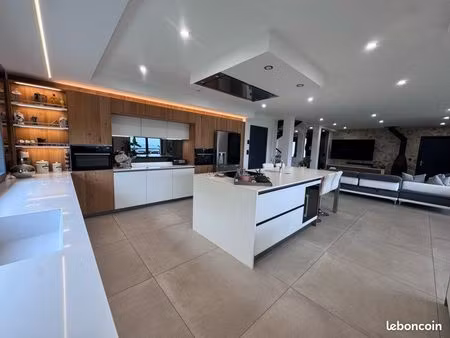 maison haut de gamme de 375 m2