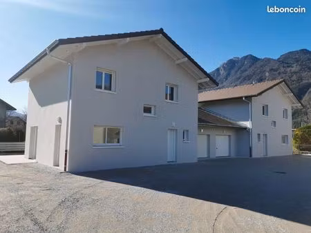 villa mitoyenne 4 chambres