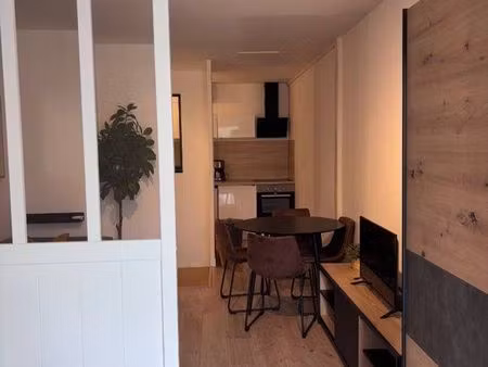 joli t3 meublé situé bd du petit port