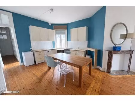 beau t2 meublé de 60m2 au charme de l’ancien secteur grand boulevard