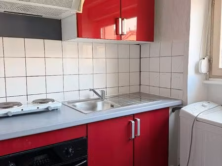 studio 1 pièce 28 m²