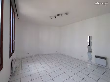 studio 1 pièce 25 m²