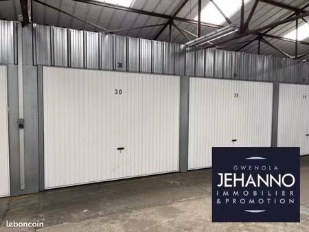 parking/box 16 m² vannes