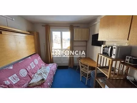 la foux d'allos  ski aux pieds studio plein sud offrant 5 couchages  balcon casier et park