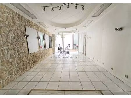 local commercial à vendre