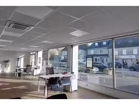 location locaux professionnels 0 pièces 154 m² à egletons (19300)  1 290 €