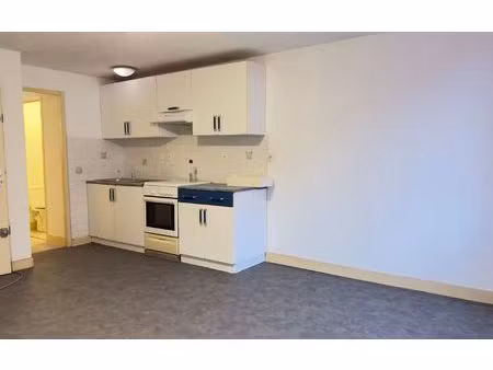 location appartement  43 m² t-2 à saint-junien  410 €