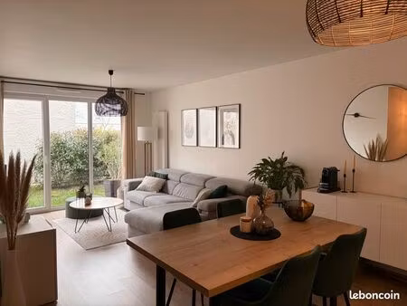 bel appartement 67m2 t3 avec jardin privatif