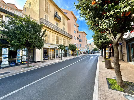 vente commerce 140 m² menton (06500)
