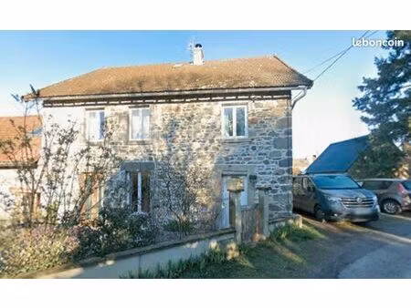 maison mitoyenne dans hameau