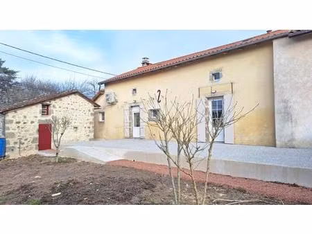 maison proche piégut