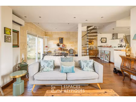 maison de charme avec terrasse et stationnement