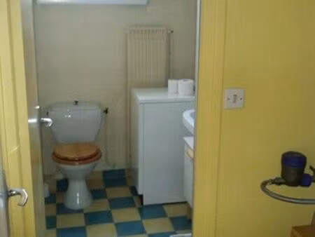 location appartement 1 pièce 33 m² à lyon 8 (69008)