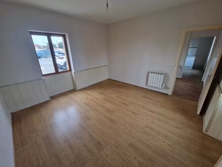 auch proche gare petite maison t2