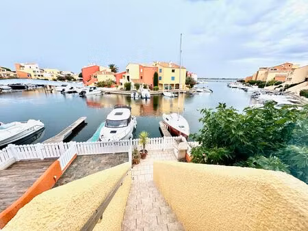 appart 6 couchages avec amarre à bateau à vie