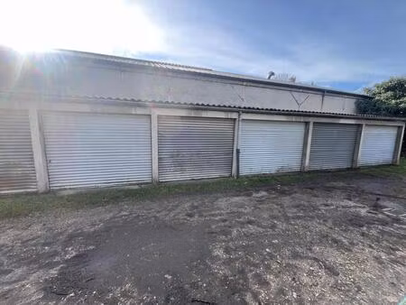 box à vendre - centre ville - corbeil essonnes