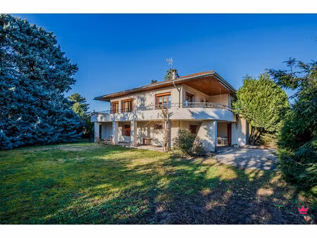 maison chassieu 5 pièces 120 m2 + sous-sol complet sur 1000 m²