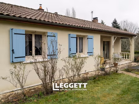 maison 4 pièce(s)  les salles-lavauguyon