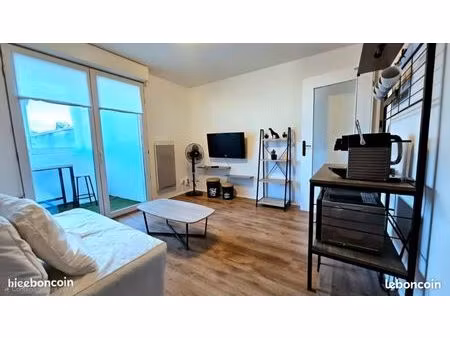 studio meublé avec place de parking