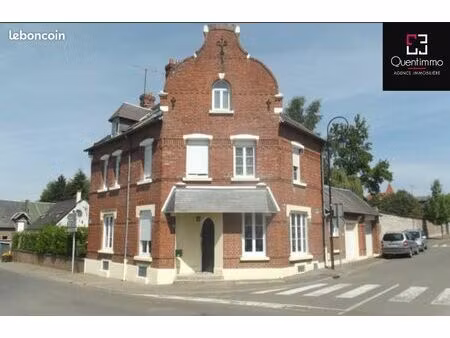 maison 8 pièces 181 m²