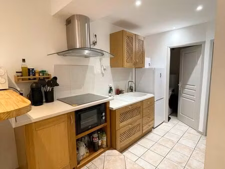 joli p2  50m2  climatisé  cv alès  dispo 03/2026