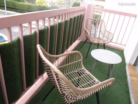 studio 24 m2 avec balcon  parking et cave