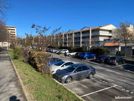 place de parking aix-en-provence